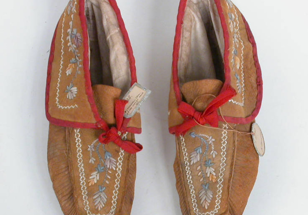 Image of Moccassins from the Americas