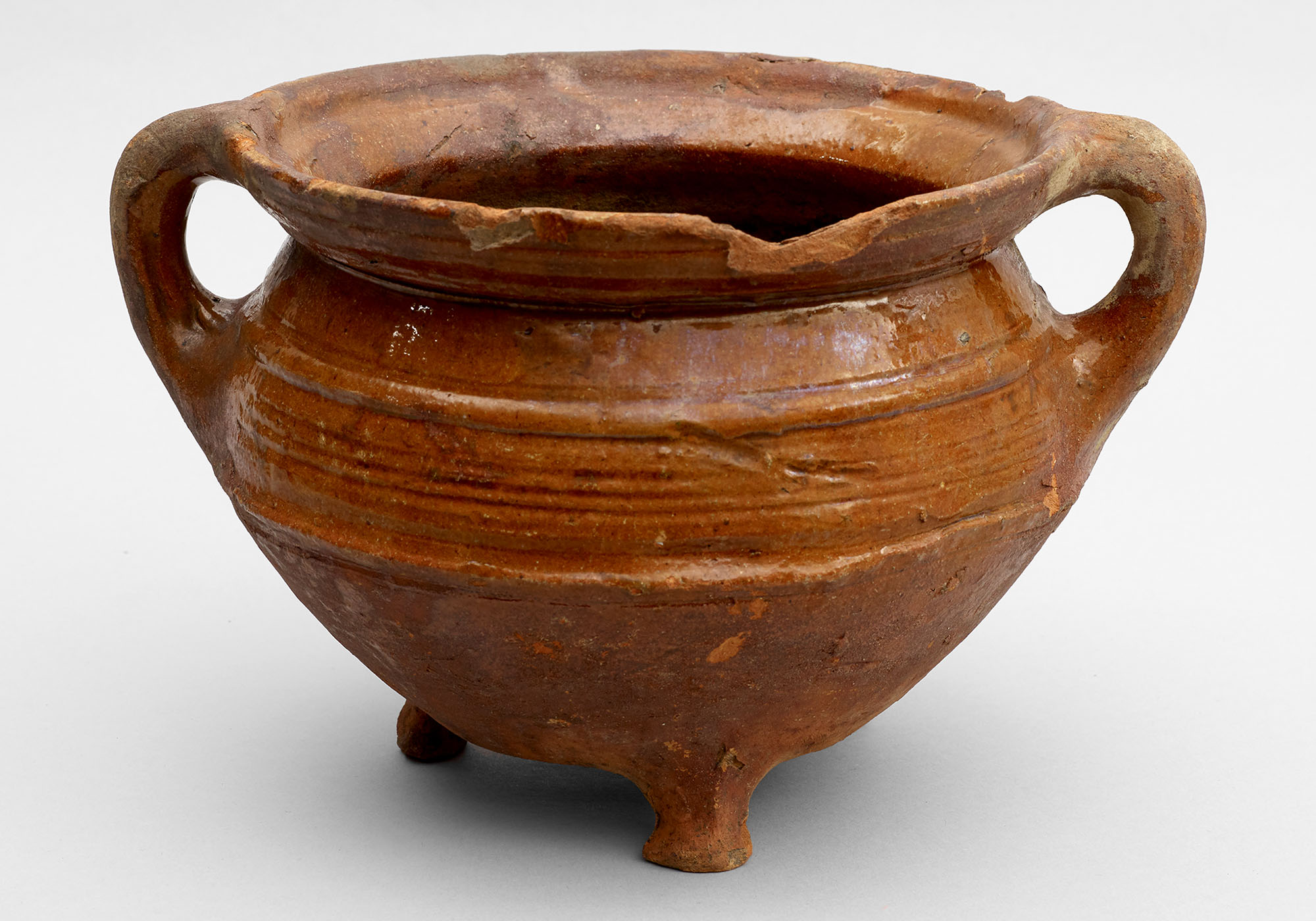 Sredniowieczne Ceramiczne naczynie do gotowania, Londyn, Anglia Gallery Image